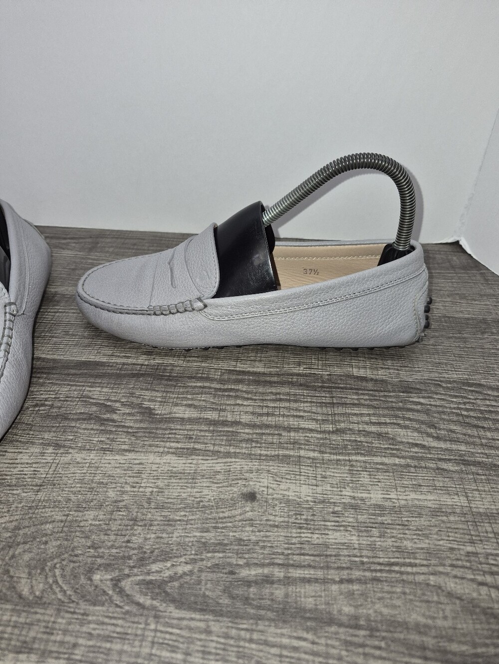 Tod’s Gommino Driving Loafers Made In Italy Leather Women’s Size 37.5EU 7.5 US - Picture 2 of 9